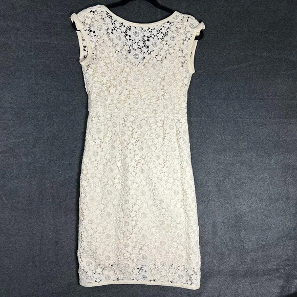 Nanette Lepore Dresses & Skirts - Nanette Lepore sz 0 ivory lace sleeveless high neck dress